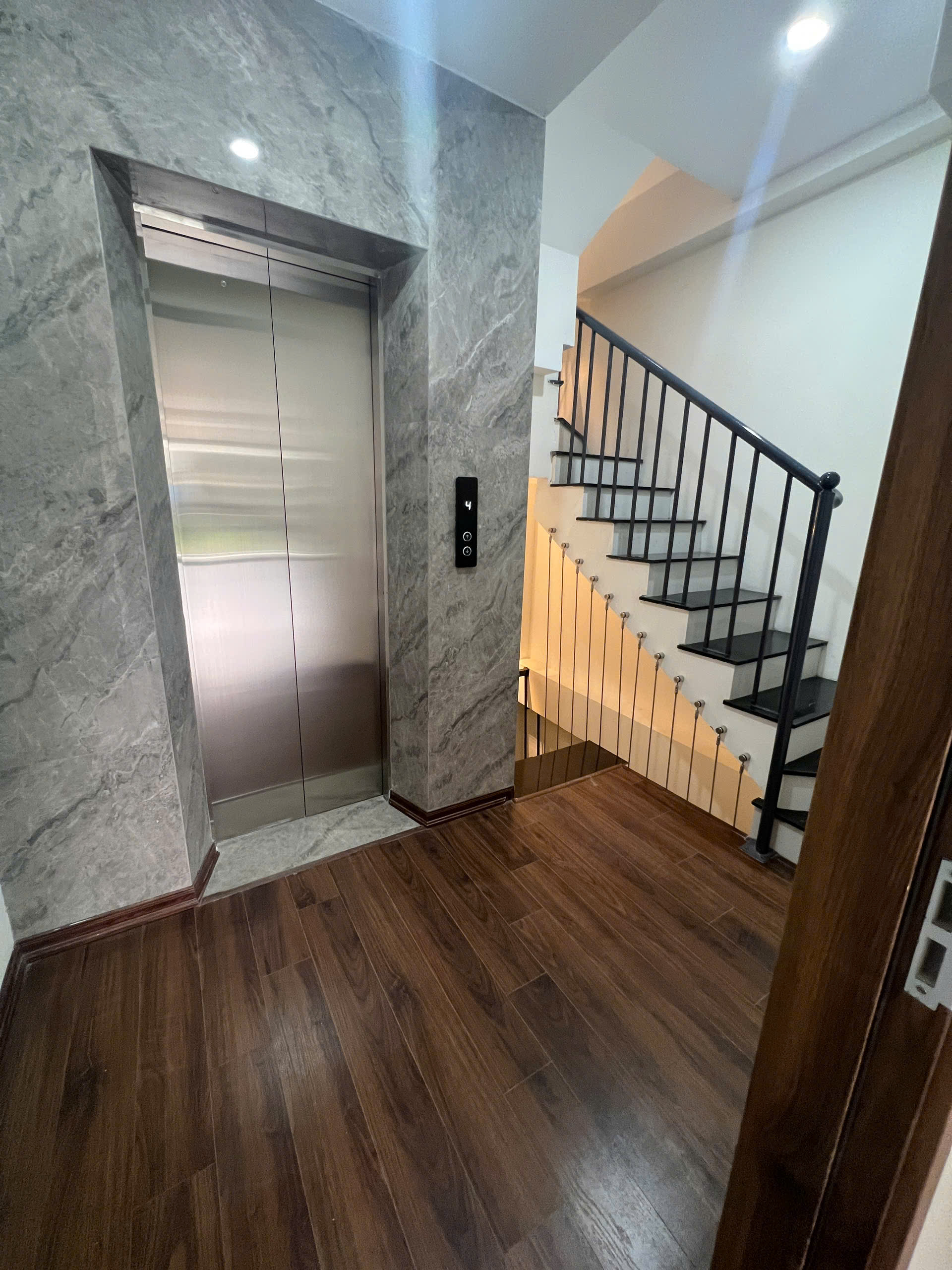 Cho thuê Mặt Phố Đăng Văn Ngữ, Đống Đa 4 tầng x 40m2, 3 PN, 4 WC KD Spa, Cà Phê, Trà Sữa - Ảnh 3